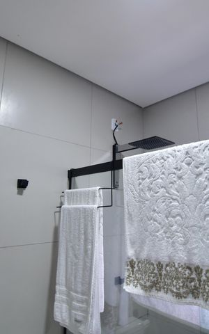 Casa para alugar com 300m², 3 quartos e 4 vagasBanheiro