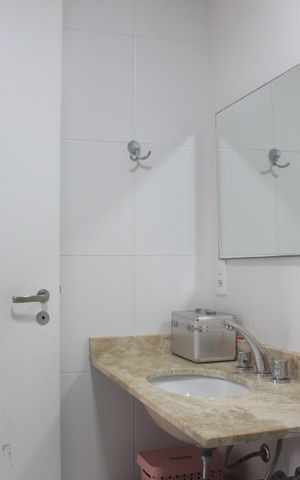 Apartamento à venda com 72m², 2 quartos e 1 vagaBanheiro Social