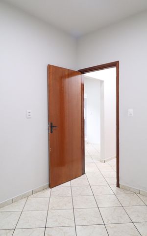 Casa para alugar com 70m², 2 quartos e 2 vagasQuarto 1