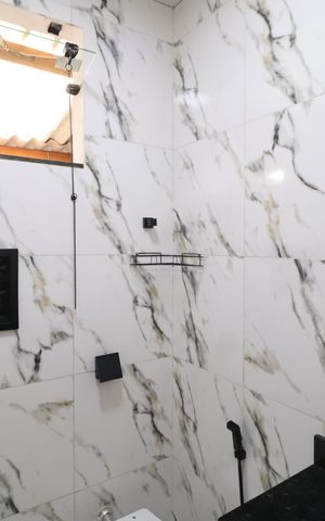 Casa para alugar com 70m², 2 quartos e 2 vagasBanheiro Social