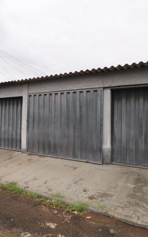 Casa para alugar com 70m², 2 quartos e 2 vagasFachada