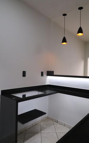 Casa para alugar com 70m², 2 quartos e 2 vagasCozinha