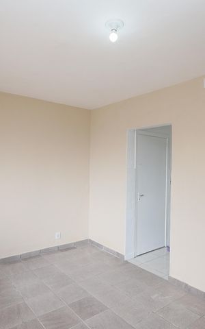 Casa para alugar com 90m², 2 quartos e 1 vagaSala 