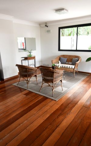 Apartamento à venda com 65m², 2 quartos e 2 vagasHall social
