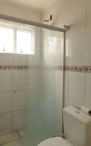 Casa à venda com 41m², 3 quartos e 1 vaga