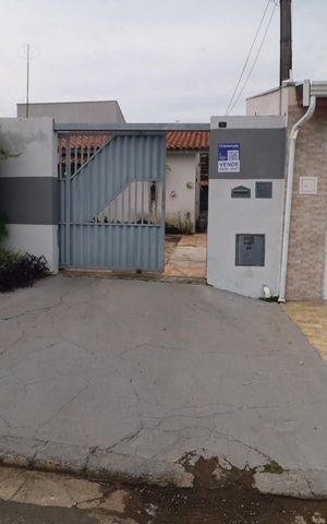 Casa à venda com 41m², 3 quartos e 1 vaga