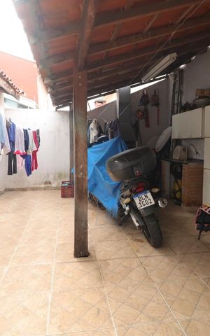 Casa à venda com 41m², 3 quartos e 1 vaga
