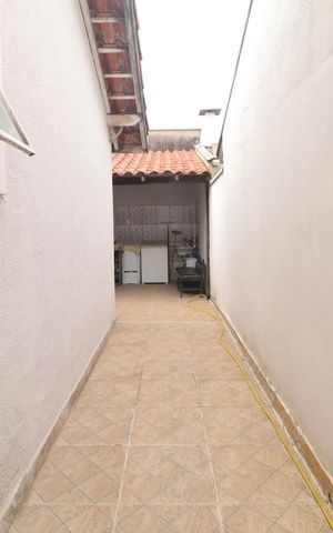 Casa à venda com 41m², 3 quartos e 1 vaga