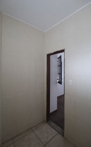 Casa para alugar com 221m², 4 quartos e 8 vagasSuite