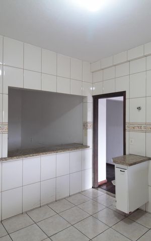 Casa para alugar com 221m², 4 quartos e 8 vagasCozinha