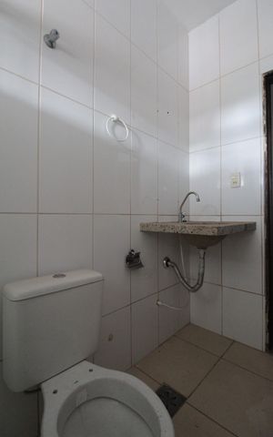Casa para alugar com 221m², 4 quartos e 8 vagasBanheiro Social 1