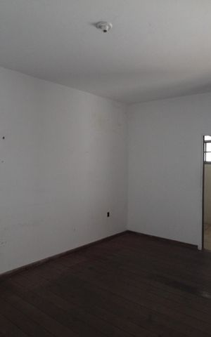 Casa para alugar com 221m², 4 quartos e 8 vagasSala