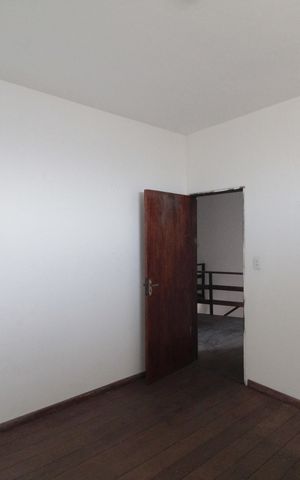 Casa para alugar com 221m², 4 quartos e 8 vagasQuarto 2
