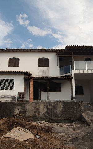 Casa para alugar com 221m², 4 quartos e 8 vagasQuintal