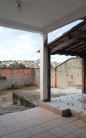 Casa para alugar com 221m², 4 quartos e 8 vagasGaragem