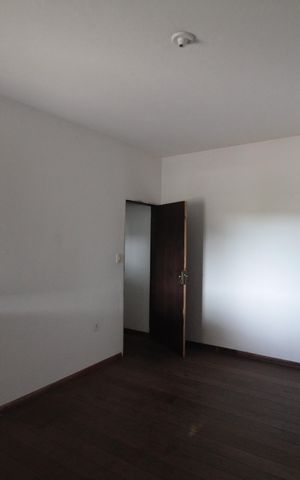 Casa para alugar com 221m², 4 quartos e 8 vagasSuite