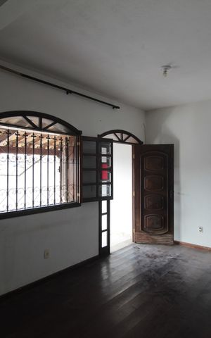 Casa para alugar com 221m², 4 quartos e 8 vagasSala