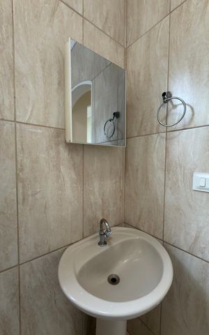 Casa para alugar com 210m², 3 quartos e 4 vagas Casa para alugar com 210m², 3 quartos e 4 vagasBanheiro Social 1