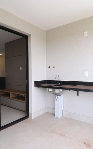 Apartamento para alugar com 86m², 2 quartos e 2 vagasVaranda