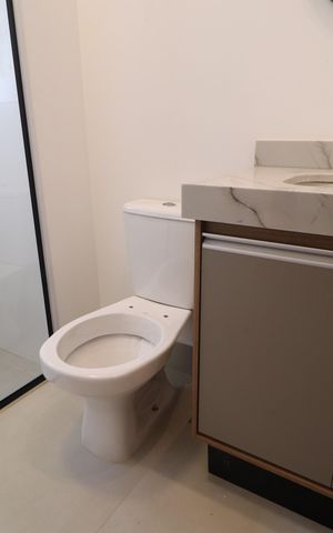 Apartamento para alugar com 86m², 2 quartos e 2 vagasBanheiro do Quarto 1