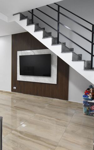 Casa para alugar com 88m², 3 quartos e 2 vagasSala