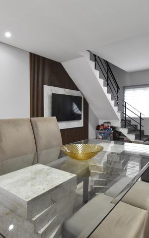 Casa para alugar com 88m², 3 quartos e 2 vagasSala