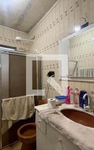 Casa à venda com 270m², 3 quartos e 2 vagas
