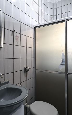 Casa para alugar com 160m², 2 quartos e 2 vagas Casa para alugar com 160m², 2 quartos e 2 vagasBanheiro