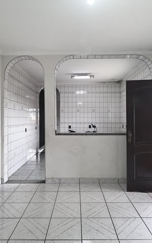 Casa para alugar com 160m², 2 quartos e 2 vagas Casa para alugar com 160m², 2 quartos e 2 vagasCozinha