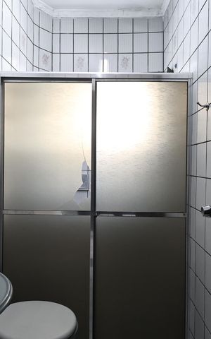 Casa para alugar com 160m², 2 quartos e 2 vagas Casa para alugar com 160m², 2 quartos e 2 vagasBanheiro