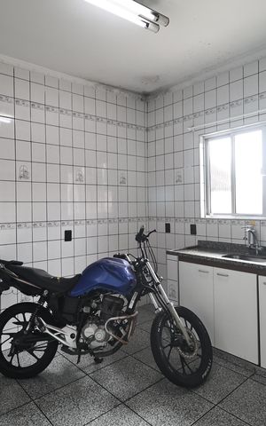 Casa para alugar com 160m², 2 quartos e 2 vagas Casa para alugar com 160m², 2 quartos e 2 vagasCozinha