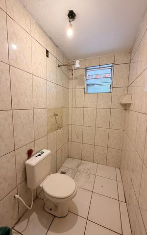 Casa à venda com 151m², 2 quartos e 1 vagaBanheiro Social
