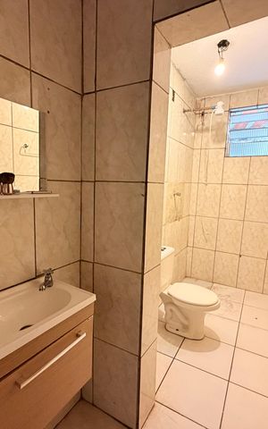 Casa à venda com 151m², 2 quartos e 1 vagaBanheiro Social
