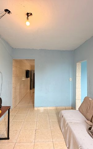 Casa à venda com 151m², 2 quartos e 1 vagaSala