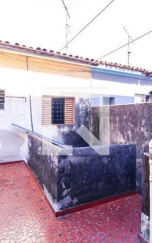 Casa para alugar com 80m², 3 quartos e 1 vaga