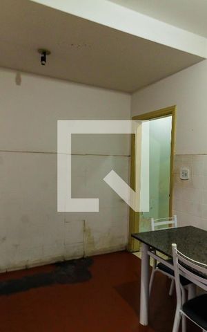 Casa para alugar com 80m², 3 quartos e 1 vaga