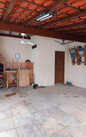 Casa para alugar com 135m², 2 quartos e 2 vagasÁrea externa