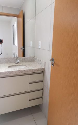 Apartamento para alugar com 64m², 2 quartos e 2 vagasBanheiro do Quarto 2