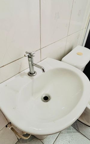 Casa para alugar com 20m², 1 quarto e sem vaga Casa para alugar com 20m², 1 quarto e sem vagaBanheiro