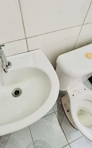 Casa para alugar com 20m², 1 quarto e sem vaga Casa para alugar com 20m², 1 quarto e sem vagaBanheiro