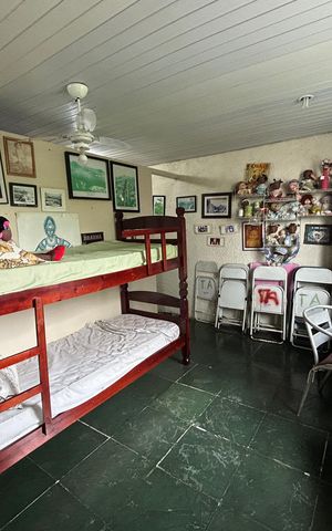 Casa à venda com 50m², 6 quartos e 2 vagasQuarto 2