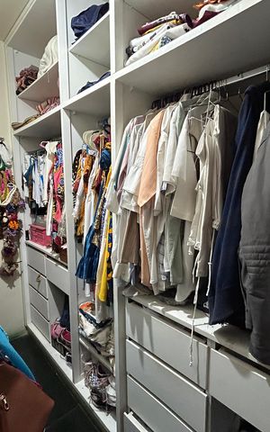 Casa à venda com 50m², 6 quartos e 2 vagasCloset do Quarto 5