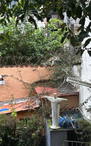 Casa à venda com 50m², 6 quartos e 2 vagasVista do Quarto 6