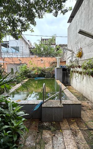 Casa à venda com 50m², 6 quartos e 2 vagasPiscina