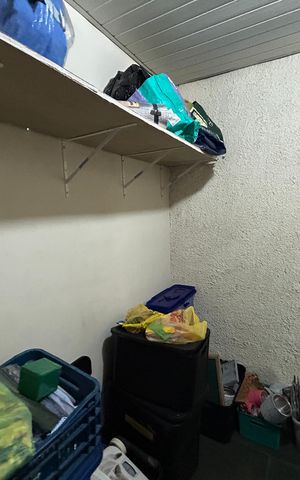 Casa à venda com 50m², 6 quartos e 2 vagasQuarto 3