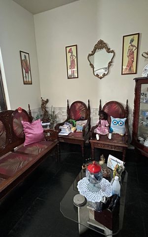 Casa à venda com 50m², 6 quartos e 2 vagasSala
