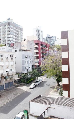Apartamento à venda com 280m², 3 quartos e 4 vagasQuarto 2 Vista
