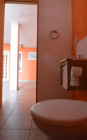 Casa para alugar com 117m², 3 quartos e 2 vagasSALÃO COM QUARTO E BANHEIRO 