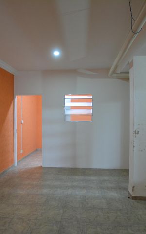 Casa para alugar com 117m², 3 quartos e 2 vagasSALÃO COM QUARTO E BANHEIRO 