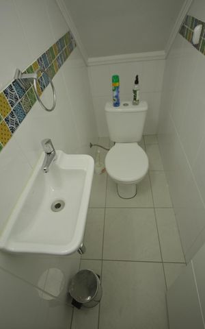 Casa de condomínio à venda com 120m², 2 quartos e 4 vagasLavabo da Sala 